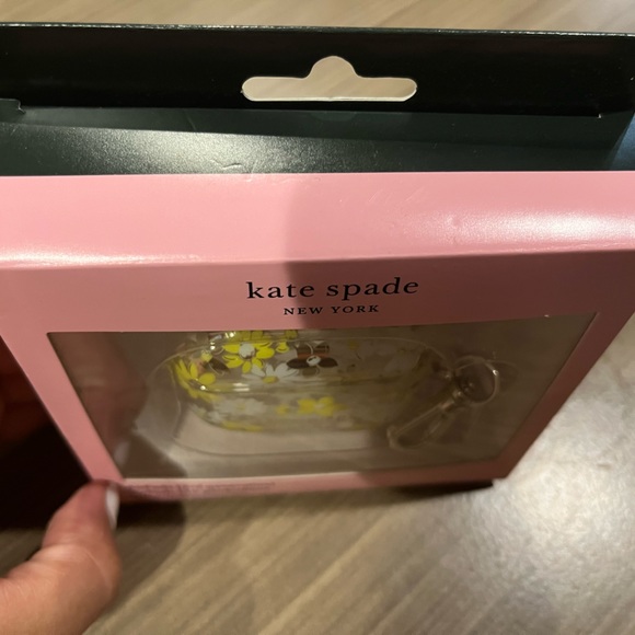 Kate Spade Airpods case 3rd Generation - Picture 3 of 5